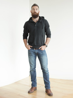 dirtybeardadmike:  Beautiful otter 