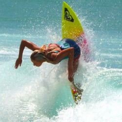 Girls Surf Too