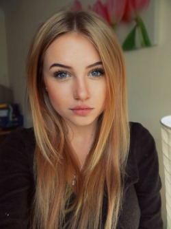 pretty-babez:  Natalia Wasiluk [x-post /r/sexyhair] http://goo.gl/nXMXpg