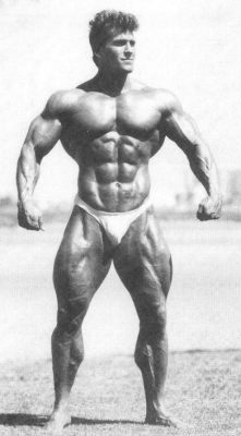 ultraclassicbodybuilders:  Bob Paris 