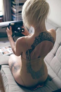 hotsexytattoogirls:   Hot sexy tattoo girls  