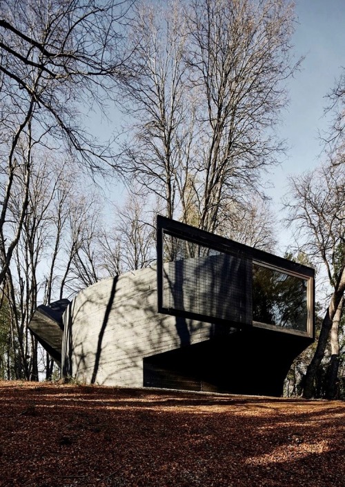 utwo:  Casa para el poema del ángulo recto • Vilches, Chile 