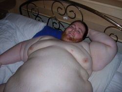 maxfatty:  Love to be there :-) )  I love upper arm fat. It makes the perfect pillow