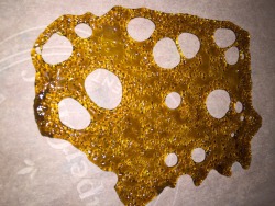 stonednotions:  A platter for the ages. Gorgeous plate of shatter