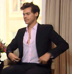 hazzasrose:  Harry Edward Styles + Suits 