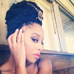 luvs2eet:  The Queen, Nerissa Irving. 