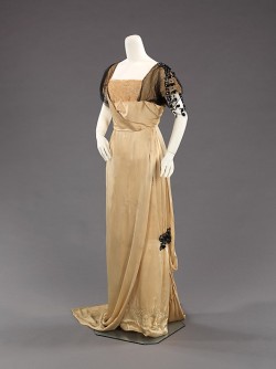 omgthatdress:  Evening Dress Paul Poiret, 1910-1912 The Metropolitan