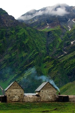 wonderous-world:  Twin Towers by Vijay Vazirani 