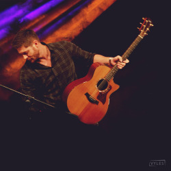 vyles-ray:  Jensen Ackles @ JIBcon 6 2015 [You can find all