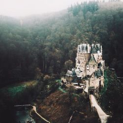 magic-of-eternity:  Burg Eltz Castle. Germany