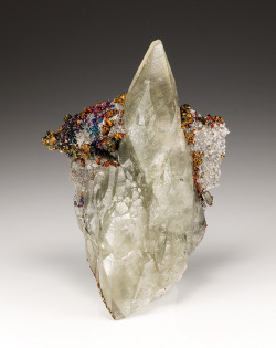 hematitehearts: Calcite with Dolomite and Chalcopyrite Locality: Sweetwater