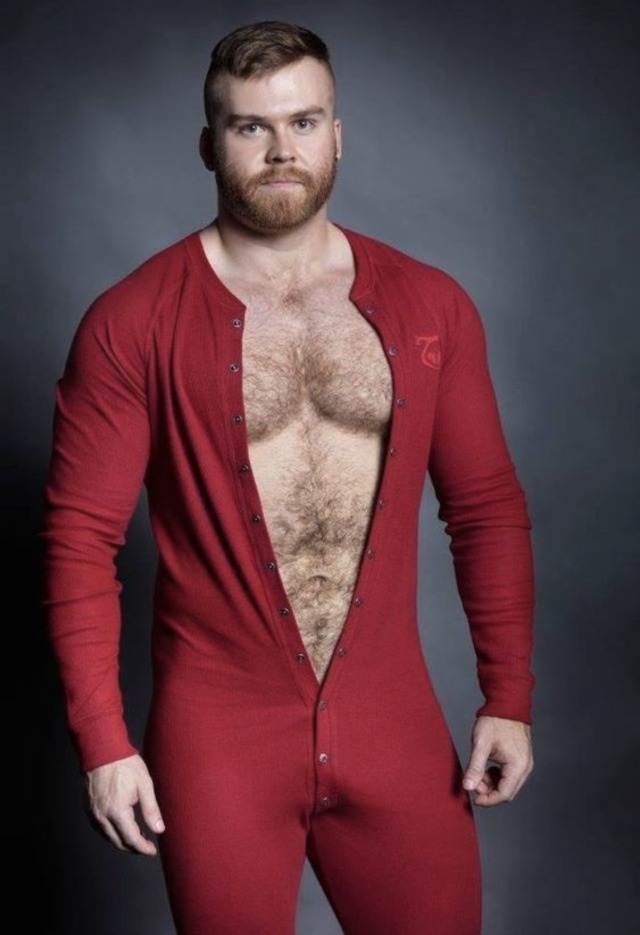nightnewspecial:thexyfactor:Beautiful evening wear