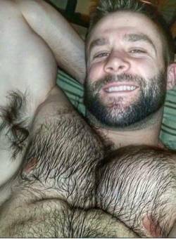 aussiephallus:  bazzb70:  GRRRRR! Wanna bury my face in that