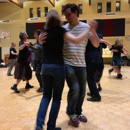 <p>Scenes from the Contra dance, Friday night. We learned our lesson and made sure to attend the pre-dance lesson. Makes all the difference. Also, classic Nashville that the dance band was filled with superstar acoustic genius. #nashvillefiddlebanjocamp #contradance #nashvillenights #newnashville  (at Second Presbyterian Church)<br/>
<a href="https://www.instagram.com/p/Bs1BmMbleV_/?utm_source=ig_tumblr_share&igshid=17bt1qua2ts2r">https://www.instagram.com/p/Bs1BmMbleV_/?utm_source=ig_tumblr_share&igshid=17bt1qua2ts2r</a></p>