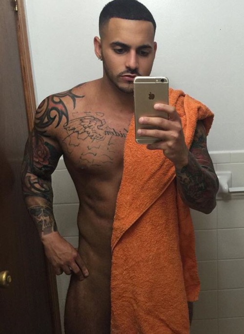 imrockhard4u:  Dominican papi. ðŸ˜http://imrockhard4u.tumblr.com