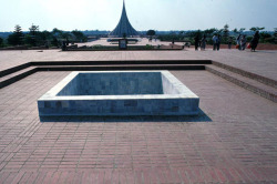 manifest05:The National Martyrs Monument [Jatiyo Smriti Soudho]