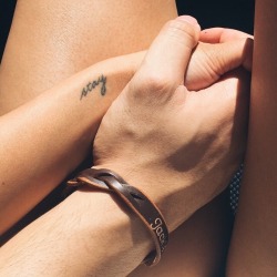 unapartedemiesunalaguna:  Stay.