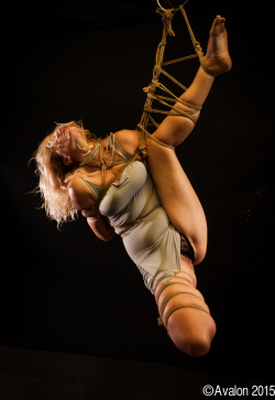 123avalon:  Model: Dealande - Rope & Photo: Avalon - Sydney