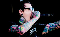 athleticdean:  Motionless in White performing at the Vans Warped