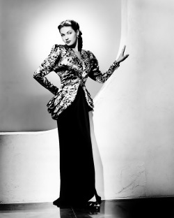 Yvonne De Carlo, 1947.