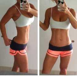 fitblr:  Fitness! Love the shorts!