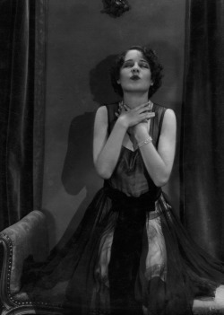 summers-in-sunnydale:Norma Shearer, 1920s