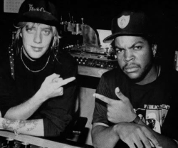 90shiphopraprnb:    Jani Lane and Ice Cube