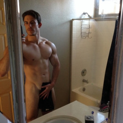 hyper-masculine:    ► HYPER-MASCULINE ♂ ◄ [page]♂ ♂♦
