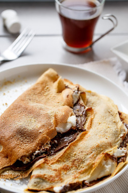 confectionerybliss:  Nutella S’mores Crepes | Cafe Delites