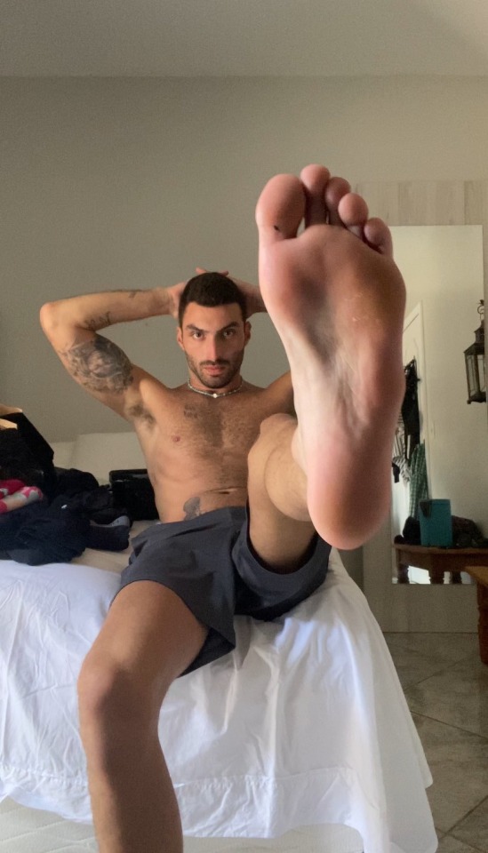 feetman80-deactivated20220409: great foot