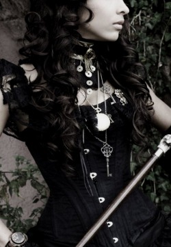 sexy-in-corset:  Corset      corsets