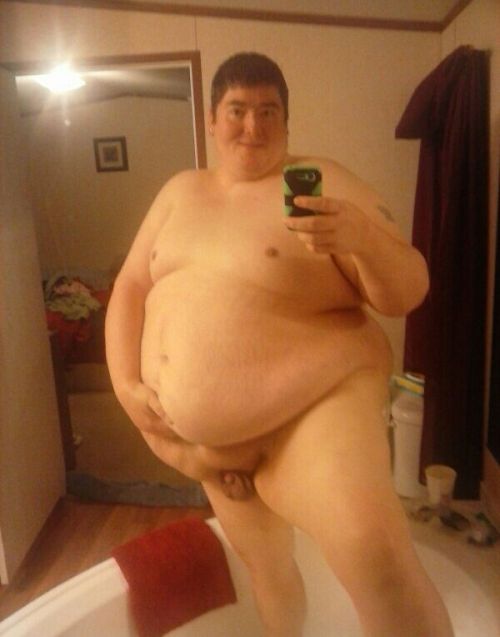 gordo4gordo4superchub: bruinstreamsinger:  For all of my followers!  Now broke 1,000 followers for my blog, a special chubby treatâ€¦ me!  Bruinstreamsinger  Thank you everyone!!!  Yummy   One day, I shall say to my man, a man much like this man, “m