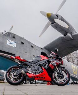 motorcycles-and-more: Suzuki GSXR