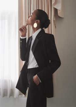 flawlessbeautyqueens: Zoe Saldana photographed by Ward Ivan Rafik