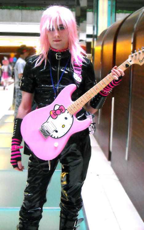 I had the black version of this guitar, but I gave it to my sister