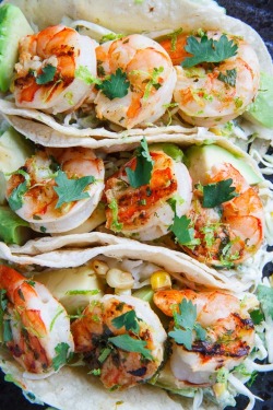 angelwithashatteredheart:  nom-food:  Cilantro lime shrimp tacos