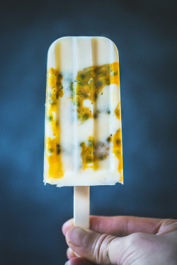 sweetoothgirl:  Passionfruit Yogurt Popsicles