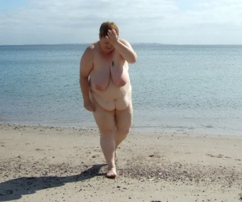 Wow…this fat naked and yes…SEXY beach granny is out for a stroll in the buff. Betcha she would be one sweet ride in the sack!Meet sexy senior playmates here!