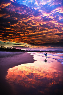 lifeisverybeautiful:  Byron Sunset by Shadow-or-Light on Flickr.