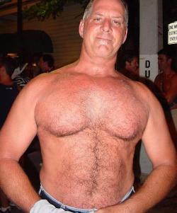 sexymatureworldwide:  Sexy Mature Hairy Bear Daddy