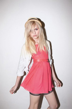  Andrej pejic http://androgynousguy.blogspot.co.uk/2013/05/andrej-pejic-in-different-outfits.html