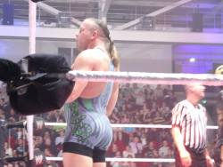 rwfan11:RVD, those cakes stay plump and juicy! That ass is like