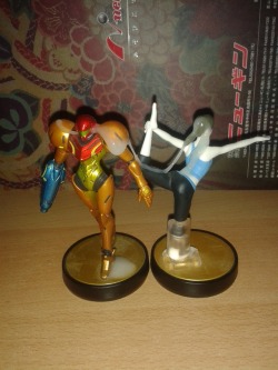 Since I got lots of requests: Samus and Wii Fit Trainer Amiibo