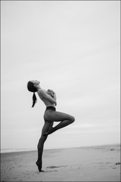 ballerinaproject: Remy Young - Fort Tilden Beach, New York City