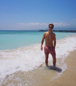 male-celebs-naked:  Marcus Butler