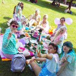 eatjennycakes:  Birthday fairy kei picnic! Had such a lovely