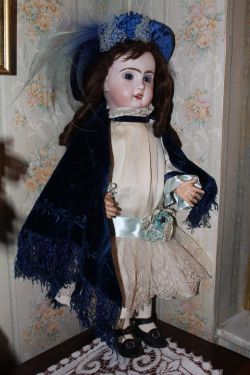 phantasmadoll: Lovely french made bebe jumeau