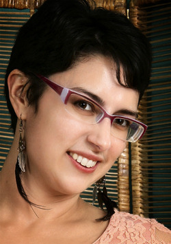 lovemywomenhairy:  Marion the librarian likes to keep her pits