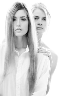 gillespouchele:2 women in white -  #Gilles Pouchèle Photography