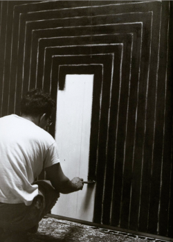 poetryconcrete: from The secret of Frank Stella, 1959, in New